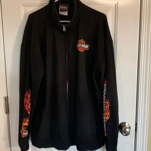 Harley-Davidson sweatshirt.
